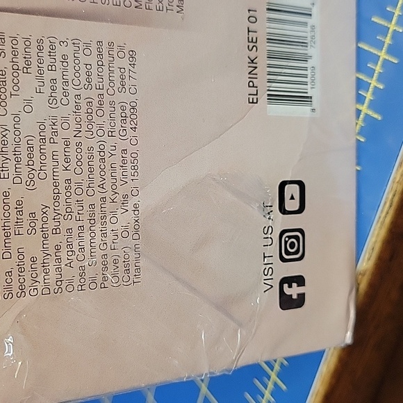 SNAIL COLLECTION" skincare set, likely from the brand Prédiré Paris New Sealed - Picture 6 of 10